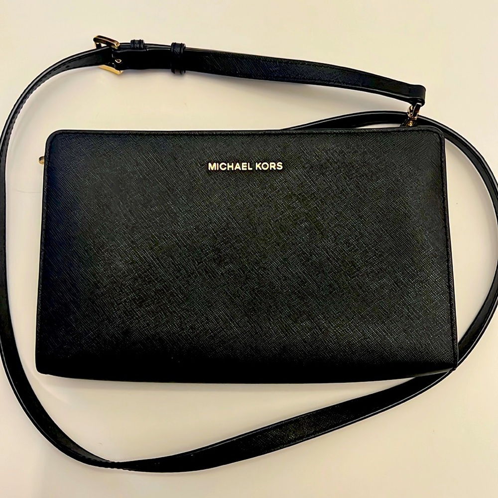 Michael Kors Jet Set Large Saffiano Leather Convertible Crossbody Bag